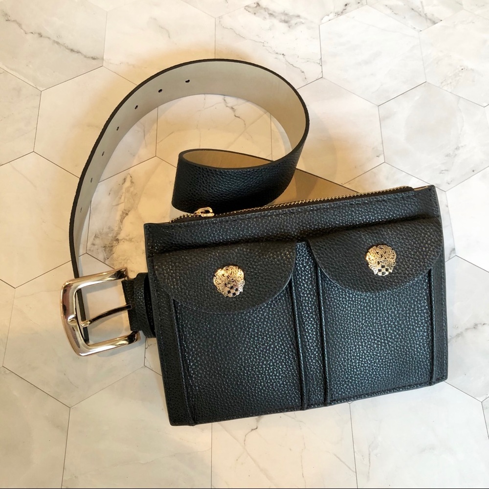 Black belt bag // fanny pack